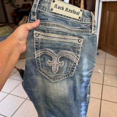 Sale Photo Thumbnail #233