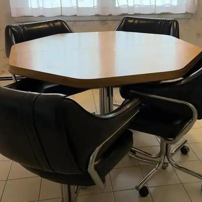 Kitchen Table And Chairs