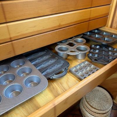 Sale Photo Thumbnail #80: bakers delight 