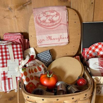 Pizza basket: filled with pizza stones, towel, cheese grater and more 