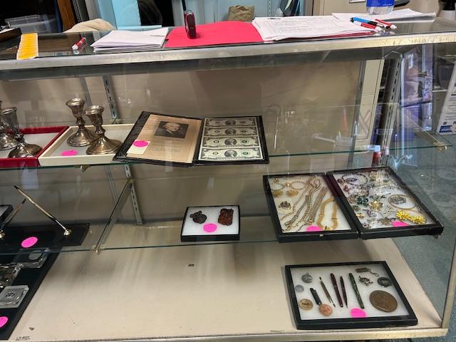 Sale Photo Thumbnail #26