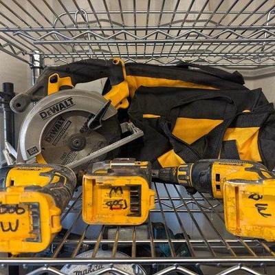 4032 • dewalt battery powered tools with dewalt bags