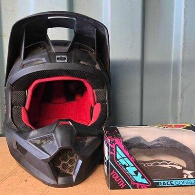 3034 • fox racing helmet & fly racing goggles
