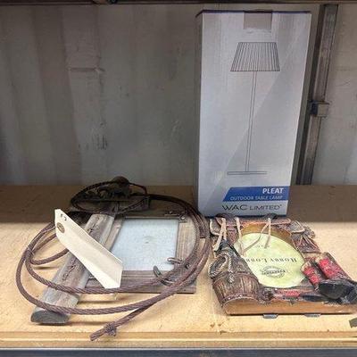 5548 • 2 picture frames and 1 outdoor wall lamp