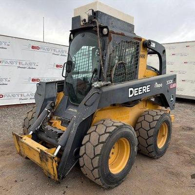 100 • john deere skid steer 332e