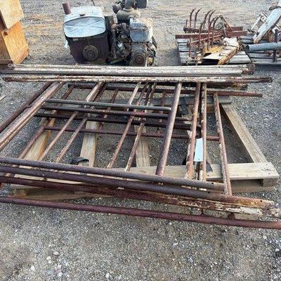 84010 • (6) scaffolding frames