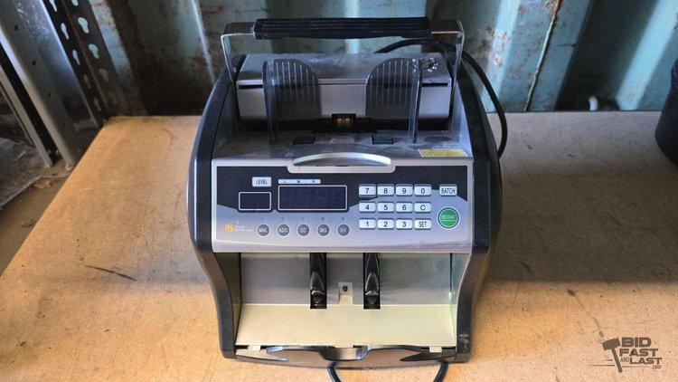 Sale Photo Thumbnail #64: 3060 • royal sovereign money counter