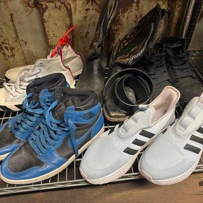 3524 • shoe collection