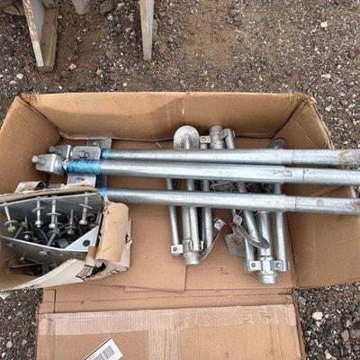 85022 • 3 rieco titan 2,000lbs capacity tri pod camper jack