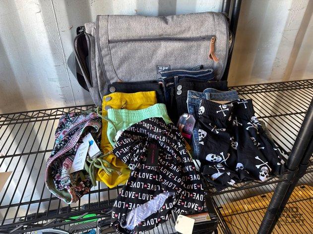 Sale Photo Thumbnail #70: 4006 • clothing items and 1 computer bag