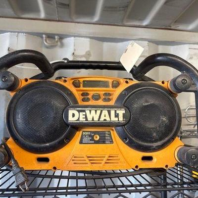 4018 • dewalt dc011 wired speaker