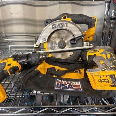4034 • dewalt battery power tools with dewalt bag