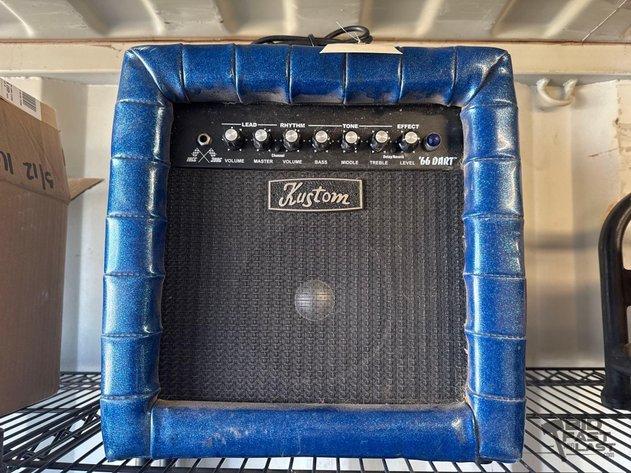 Sale Photo Thumbnail #75: 4016 • kustom 66 dart amplifier