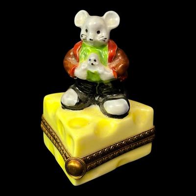 Limoges France Mouse And Cheese Trinket Box