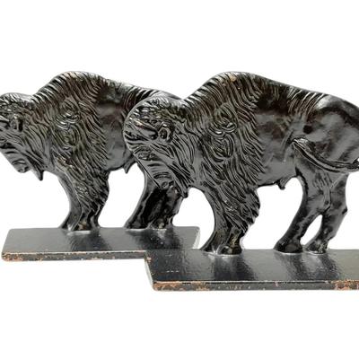 Verona Buffalo Bookends