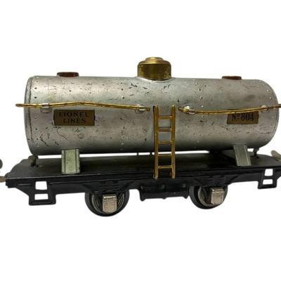 Lionel No. 804 Metal Tanker Car
