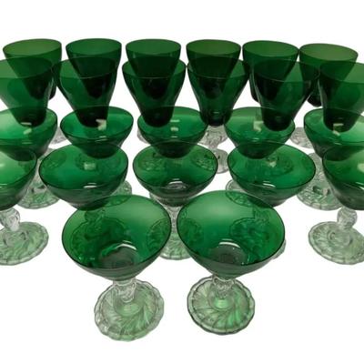 24 Anchor Hocking Emerald Green Wine Glasses