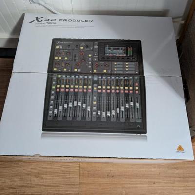 Sale Photo Thumbnail #92