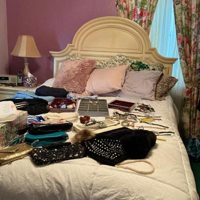 Sale Photo Thumbnail #68