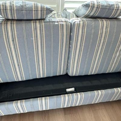 Sale Photo Thumbnail #95