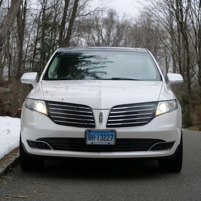 2019 LINCOLN MKT ELITE, 19k MILES, 7 PASSENGER SEATING - A single-owner car, garage kept, with a very low 19,640 miles. options include:...