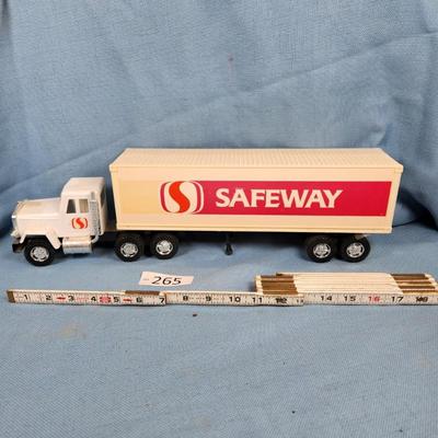 Sale Photo Thumbnail #752