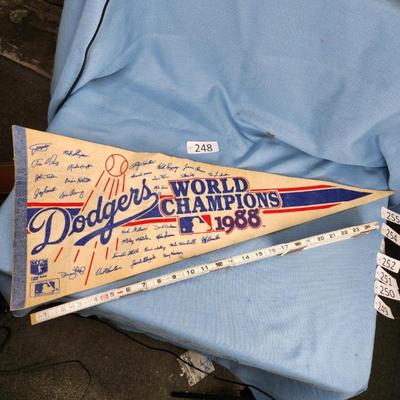 Sale Photo Thumbnail #709