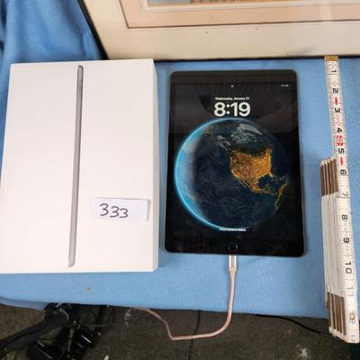 Sale Photo Thumbnail #924