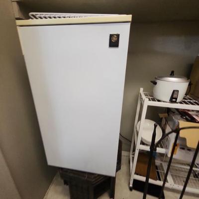 GE Refrigerator