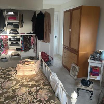 Sale Photo Thumbnail #152