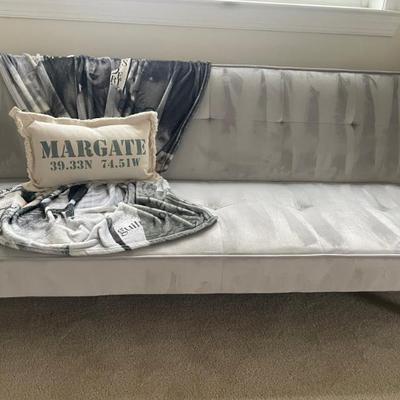 Sale Photo Thumbnail #31