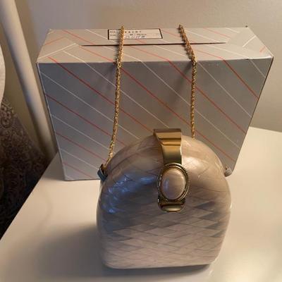 Sale Photo Thumbnail #35