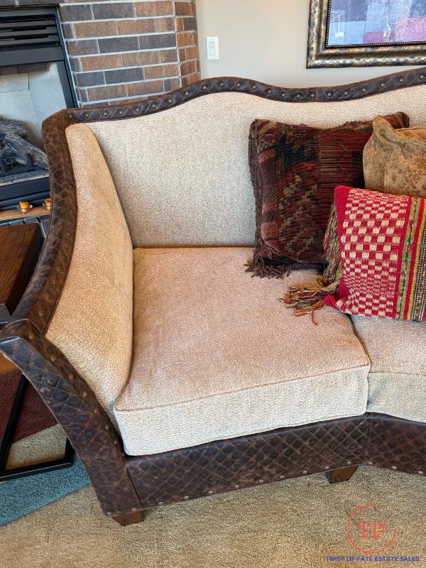 Sale Photo Thumbnail #17