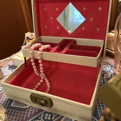 Sale Photo Thumbnail #599