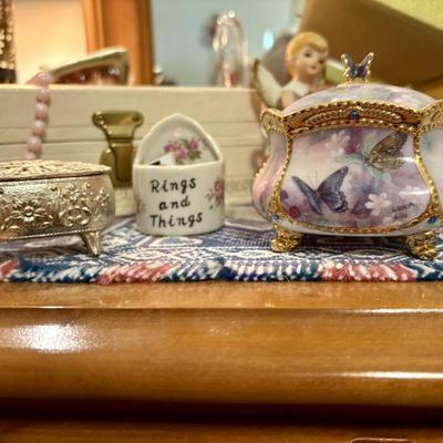 Sale Photo Thumbnail #577