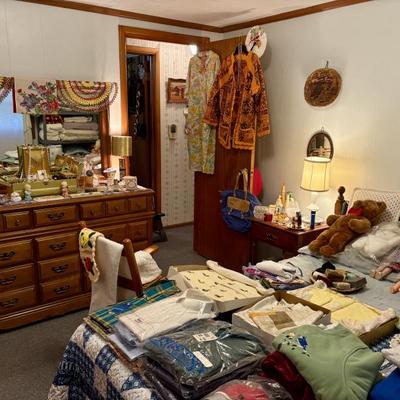 Sale Photo Thumbnail #562