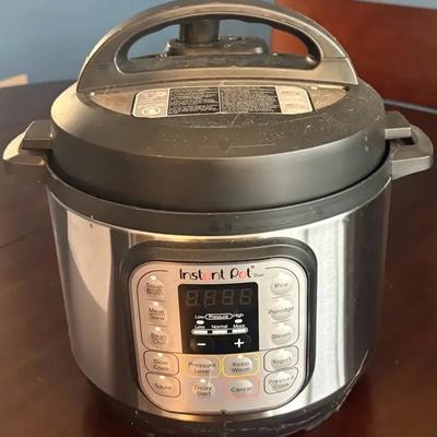 Instant Pot Pressure Cooker