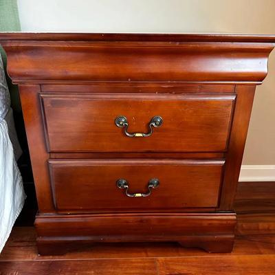 Wood Nightstand 28x17.5Dx28H