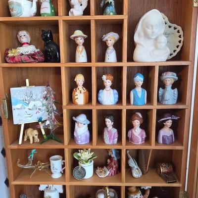 Vintage Avon Victorian Lady Head Thimbles Lot, Porcelain Bell And Other Figurines With Cases