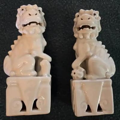 Chinese Guardian Lion Statues