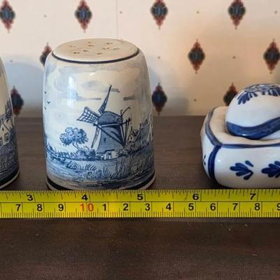 Delft Blue Ceramic Salt And Papper Shakers. Cat With Pillow And Windmill 