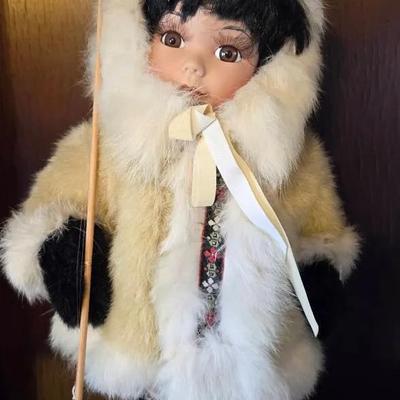 Alaska Eskimo Inuit Ethnic Doll Porcelain Face Glass Eyes Real Fur Parka 13"