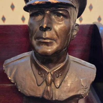 Vintage Cast Bust Of General Douglas MacArthur