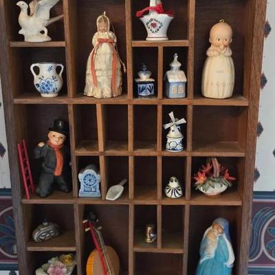 Andrea By Sadek Porcelain Soldiers, Lefton Boy, And Everything In This Case With The Display Case