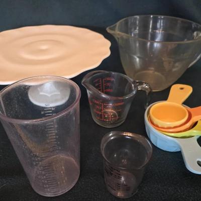 Vintage Indiana Glass Milk Glass Teardrop Pattern Scalloped Edge Pedestal Cake Stand & Measuring Cup