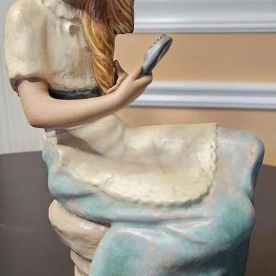 Lladro Nao Girl Brushing Hair Figurine 