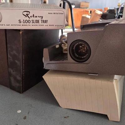 Sawyer's Crestline 35mm Slide Projector With Three S-100 Slide Carousels 
