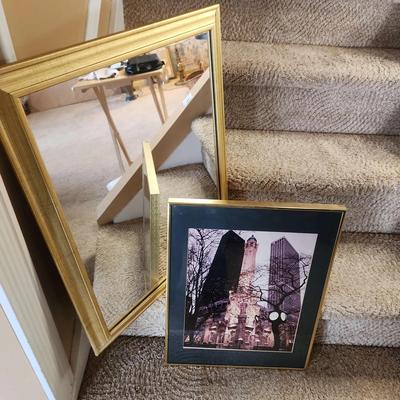 Hanging Picture And Mirror 