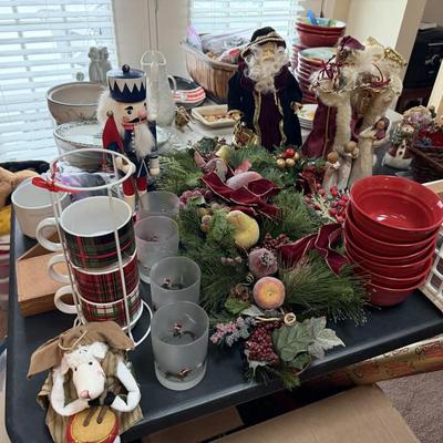 More Christmas decor