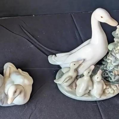 Sale Photo Thumbnail #13: Lladró Goose Pair